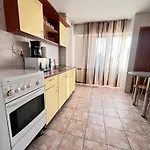 Апартаменти Coposu *